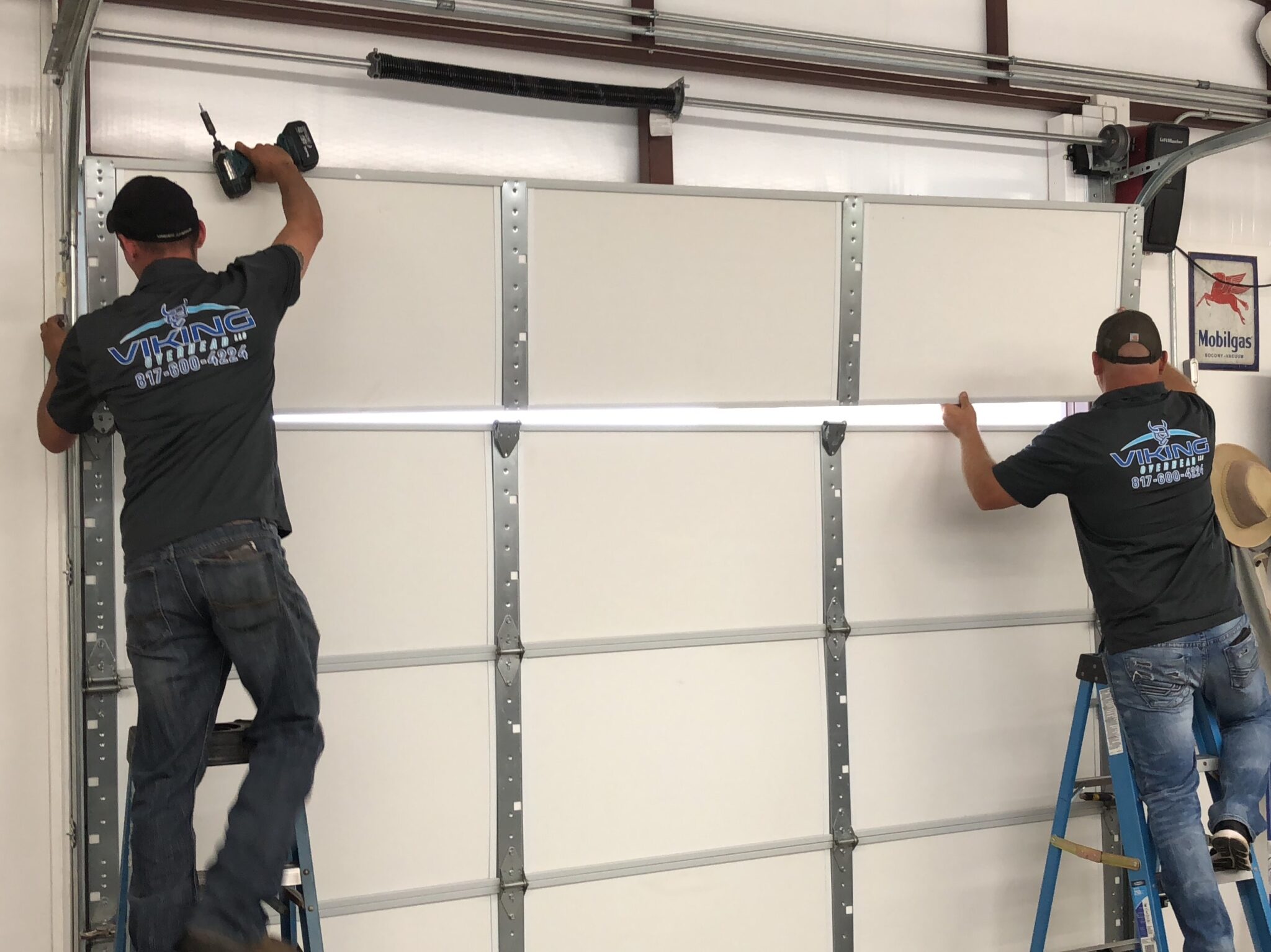 Same Day Garage Door Repair Services Homeowners Can Trust
