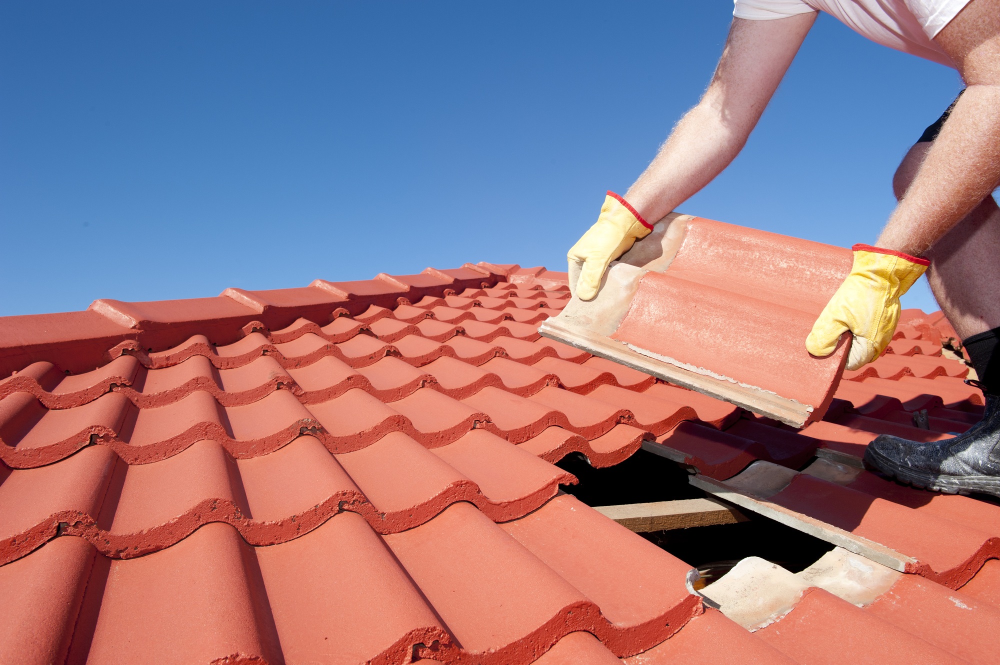 Reliable Roof Replacement Services | Restore Your Roof’s Strength